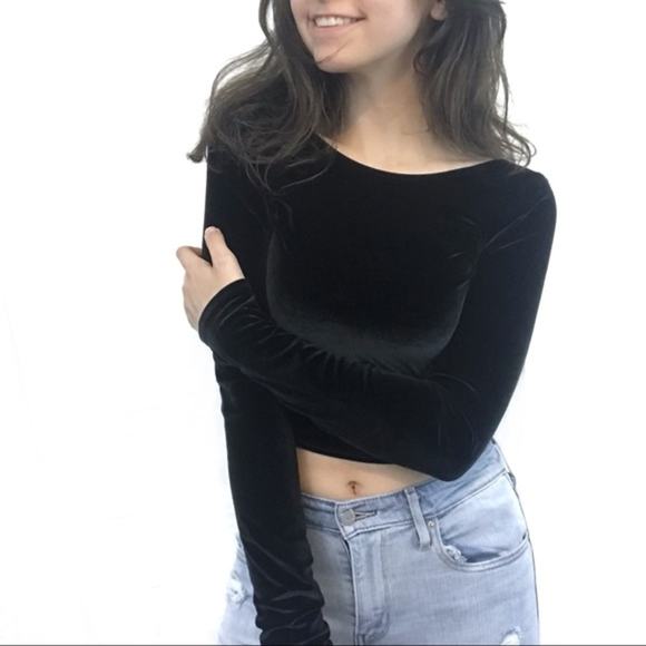 Abercrombie & Fitch Tops - A&F Velvet Crop Top